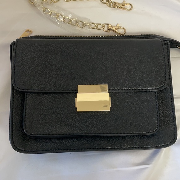 Forever 21 Black Purse Gold Shoulder Strap - Picture 2 of 9